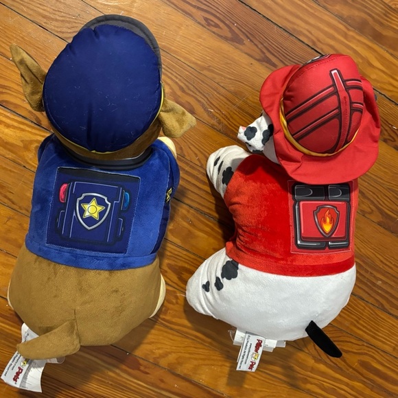 Paw Patrol Pair Of Nickelodeon Pillow Pets Chase And Marshall 16”x13” Laid Flat - Picture 1 of 9